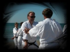 Monsieur Dominique Szczesny pratiquant " Ude Osae Dori "