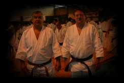 Me J.J. Qu&eacute;ro (&agrave; gauche) Shi-Han de JuJitsu Traditionnel, et M. Dominique Szczesny (Renshi - Encadrant Technique au sein du CJJT de Meaux)